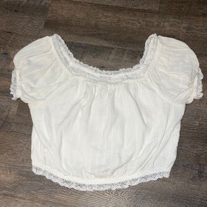 American Eagle White Shirt